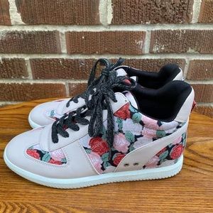 True Craft Jens Rose Print Wedge Sneakers 8m - image 1